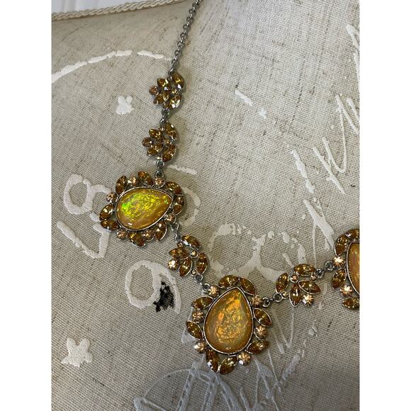 RSVP Womens statement rhinestone Necklace yellow - Picture 3 of 6
